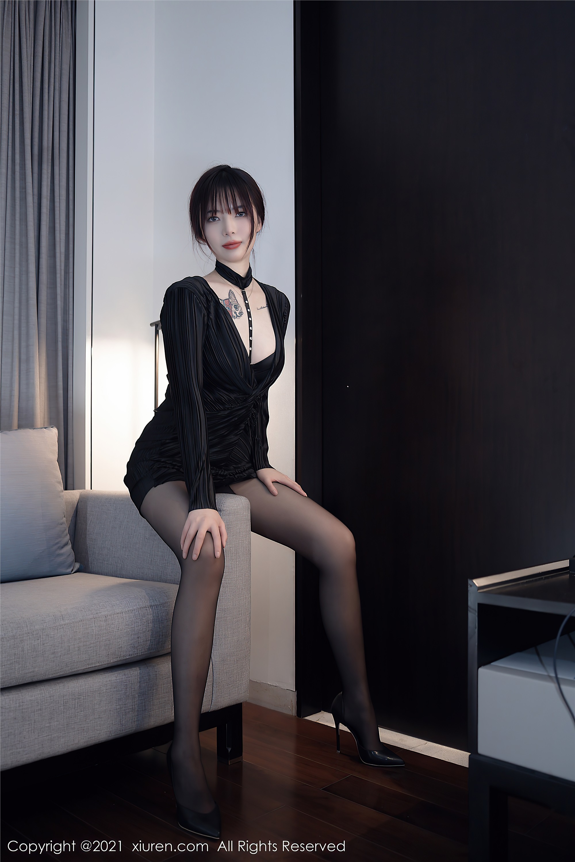 Xiuren秀人网 2021.10.19 NO.4080 Arude薇薇